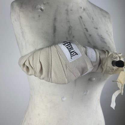 BANDAGED PUMP TOP